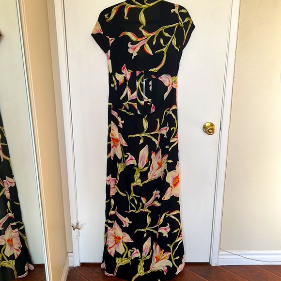 SOLD Flynn Skye Floral Dress - Picture 2 of 5